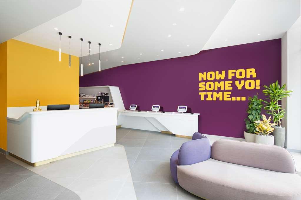 Yotel London City Экстерьер фото